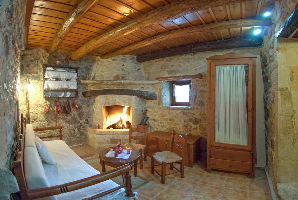 בית הארחה Margarítai 	Kouriton House חדר תמונה